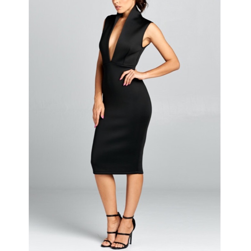 (LAST ONE)Solid deep V neck high collar dress. - Picture 2 of 8